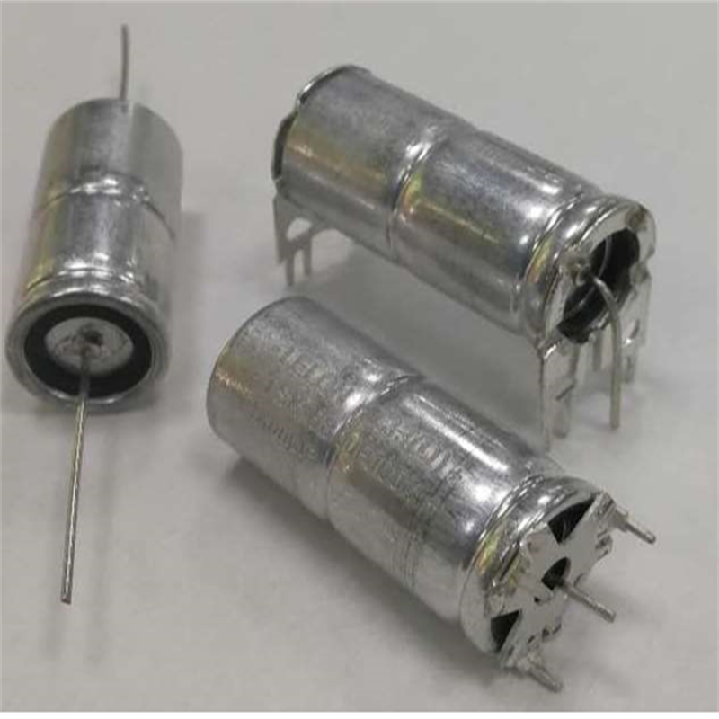 轴向引线、焊星式 Axial4